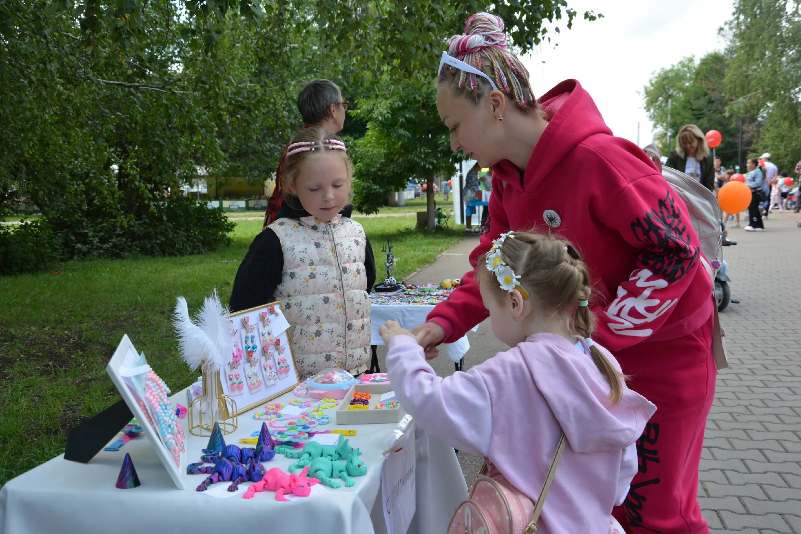 Тырышлыҡтары - халыҡ мәнфәғәте өсөн