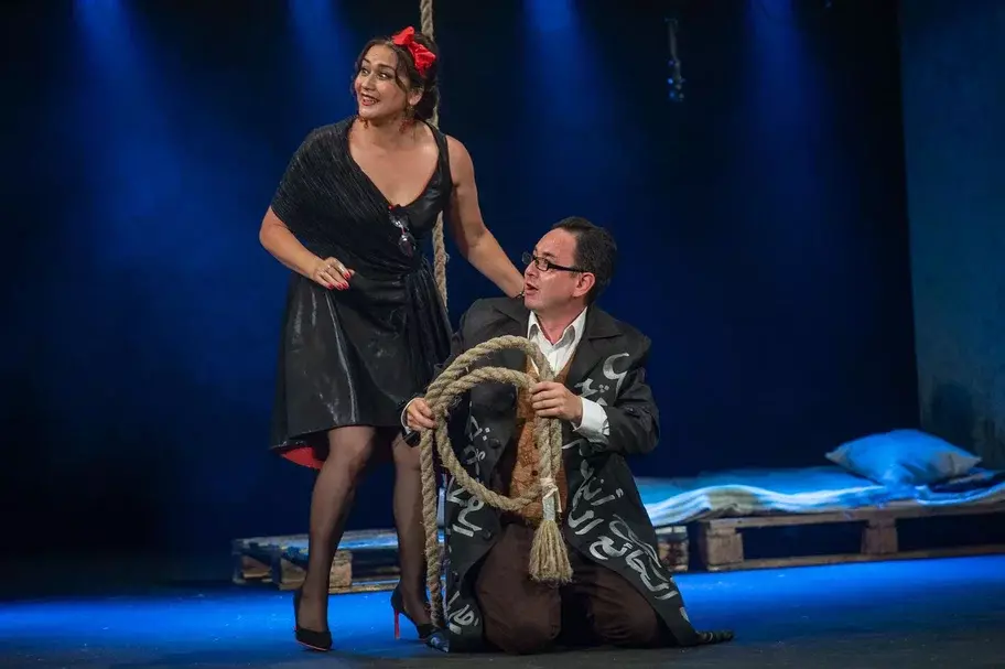 Сәхнә - ул һулар һауам һәм йөрәк тибешем