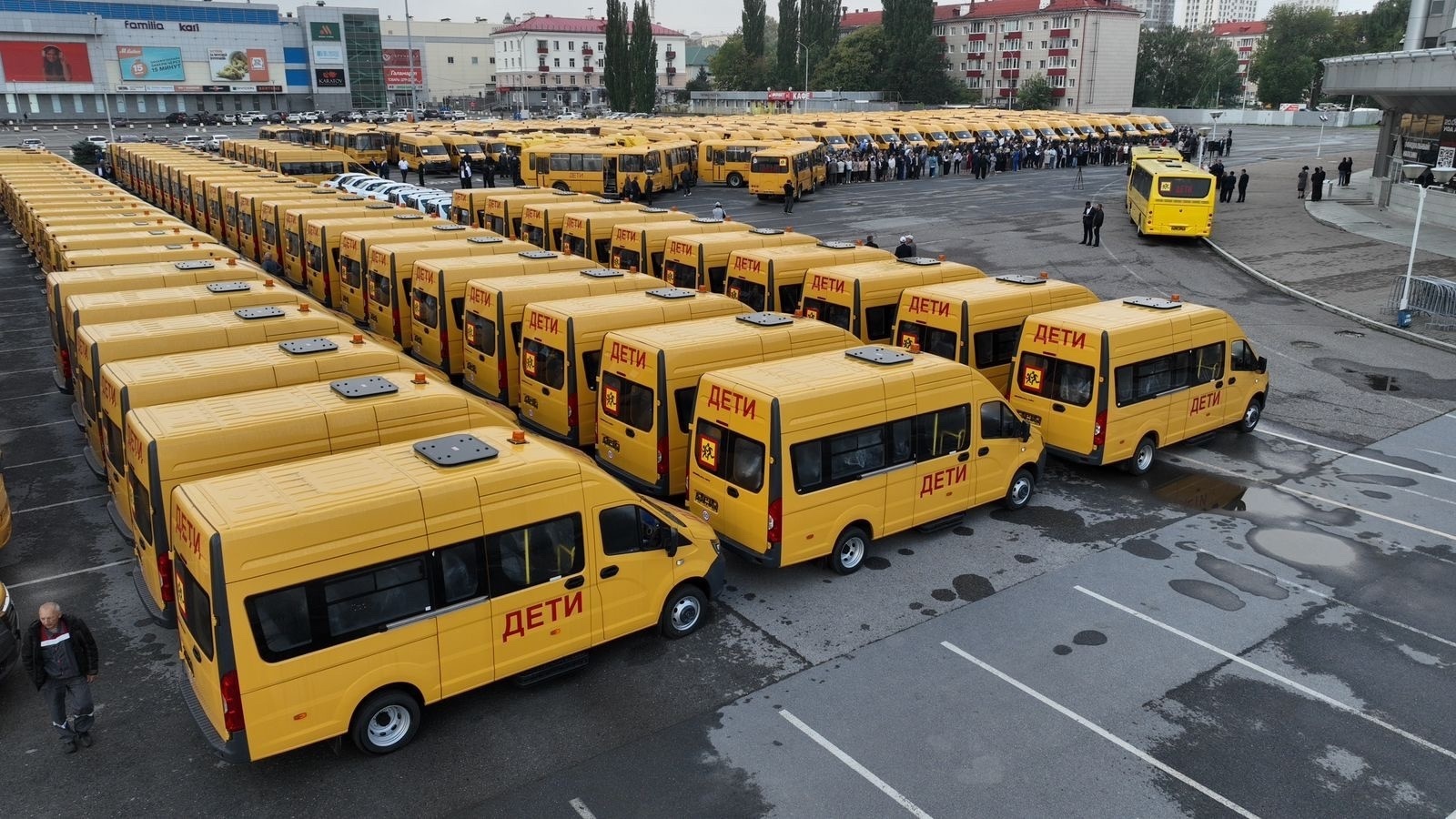 Мәктәптәргә яңы транспорт - балалар өсөн уңайлылыҡ һәм хәүефһеҙлек