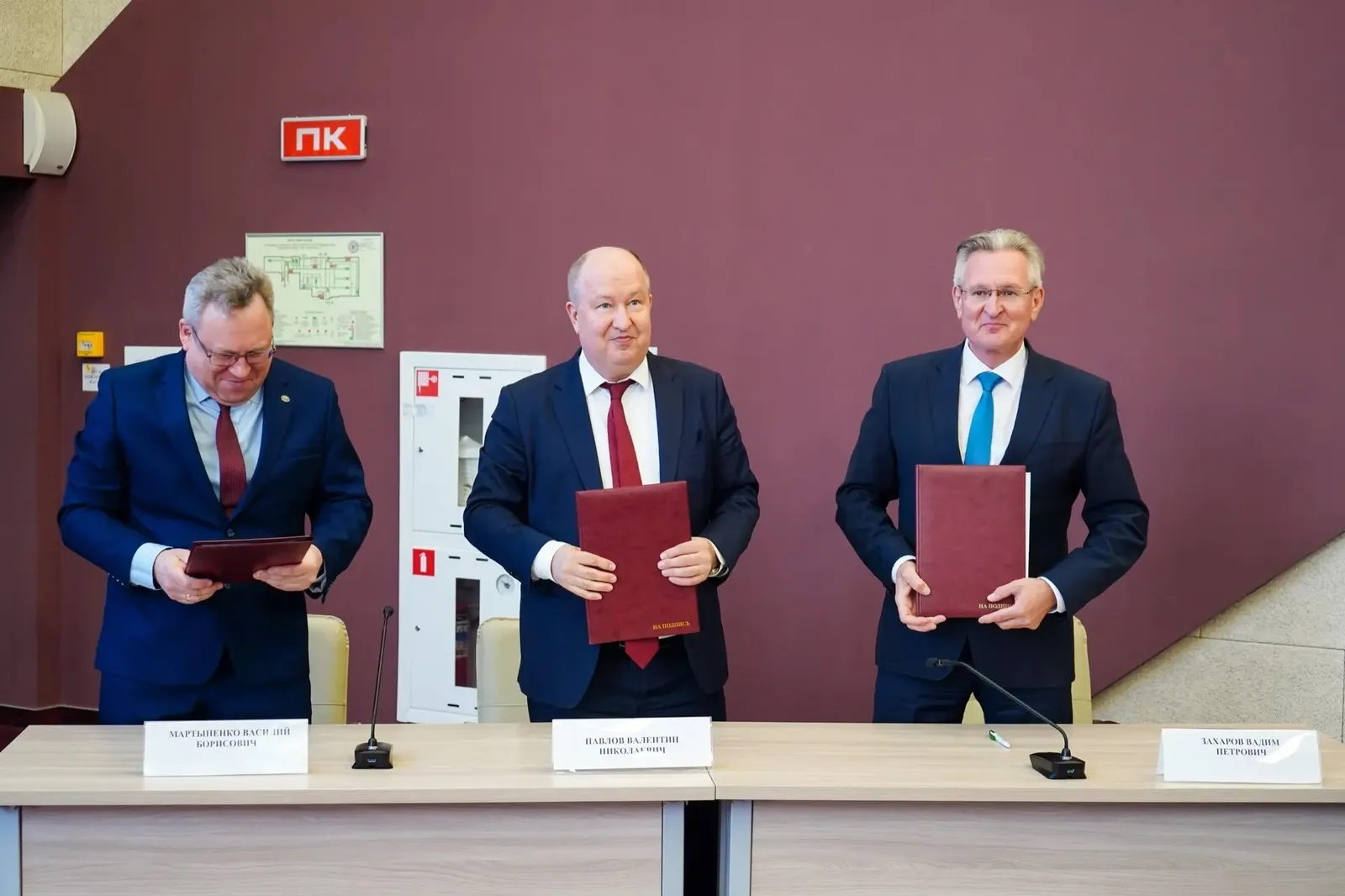 Министры просвещения России и Кыргызстана оценили Технопарк университета