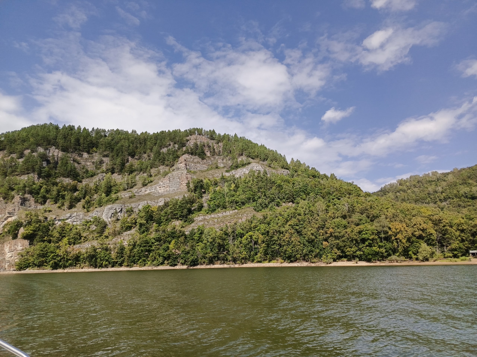 Был донъяла моңло бер йыр бар, шуға матур донъя - һиҙәмен