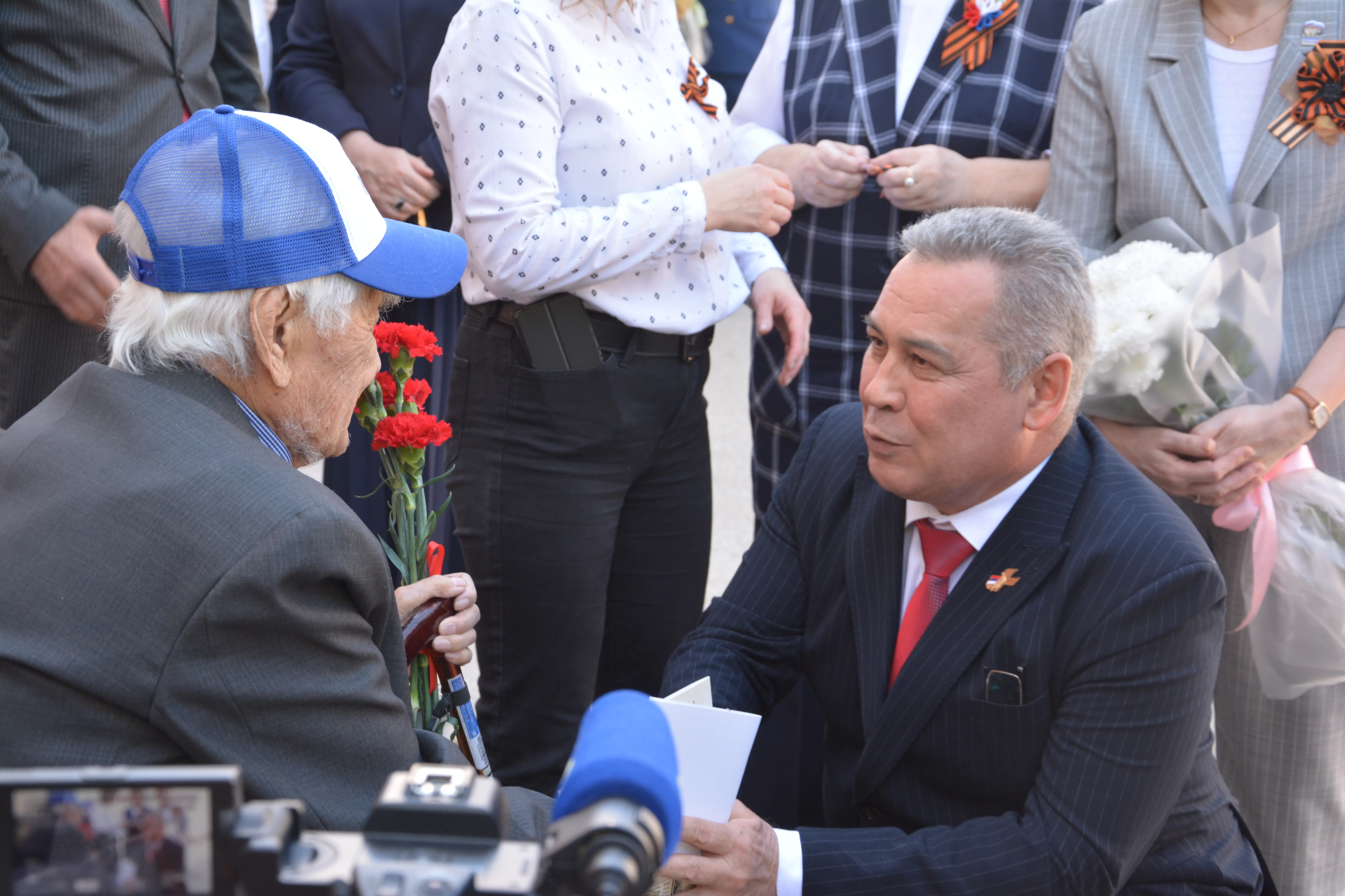 «Ветеран йорто алдында парад»