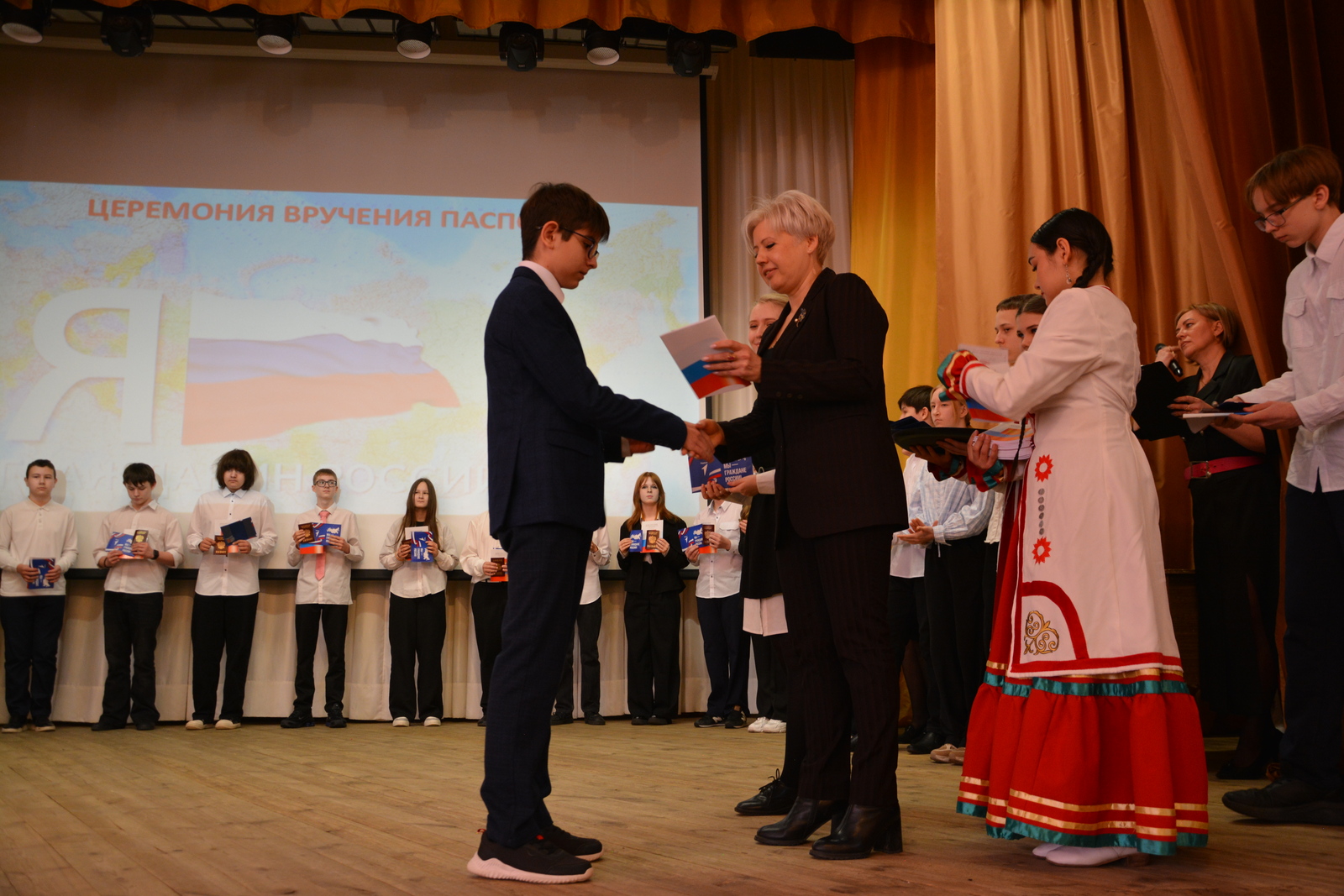 Мөһим документлы булдылар