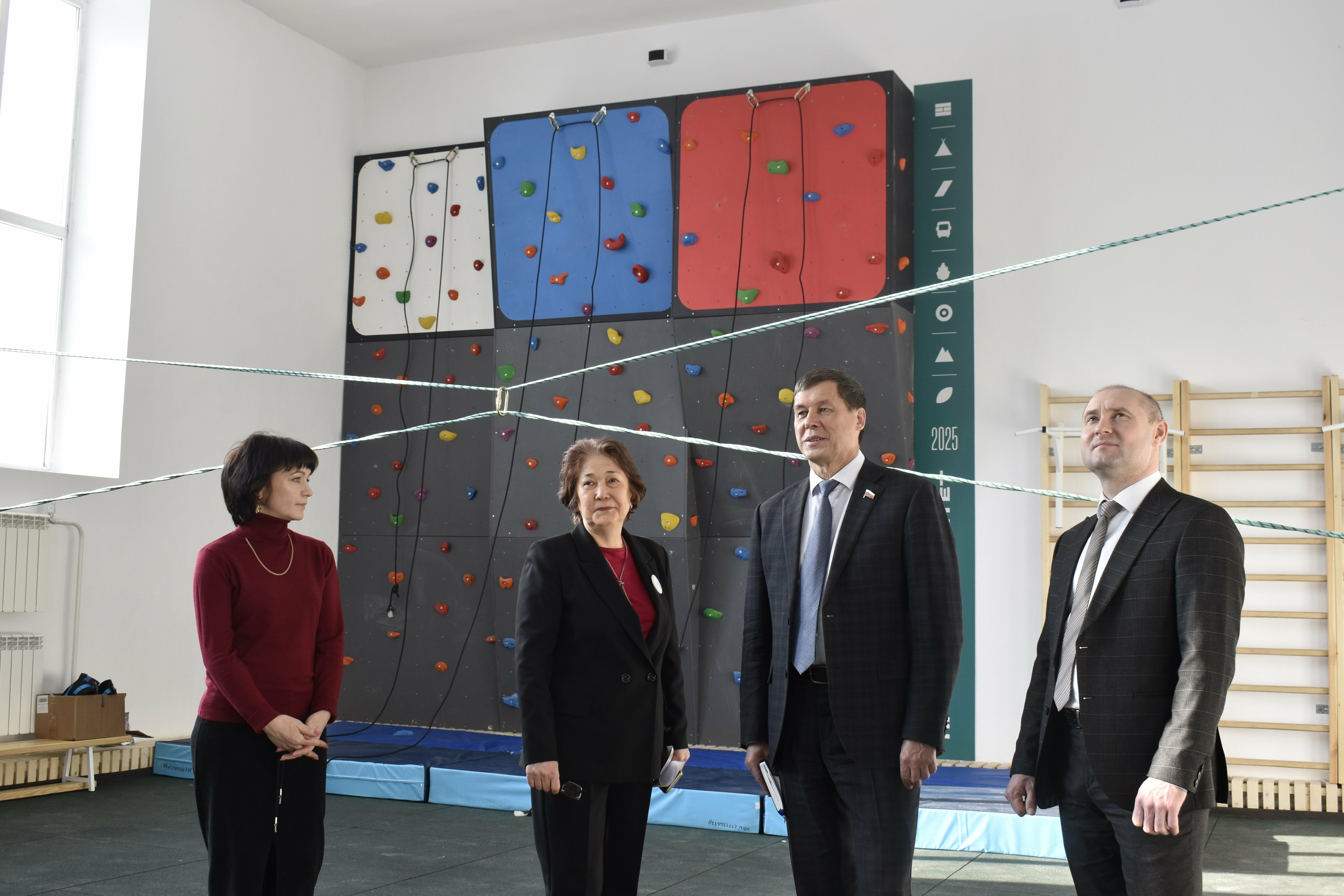 Намыҫлы хеҙмәт - халыҡ хөрмәте