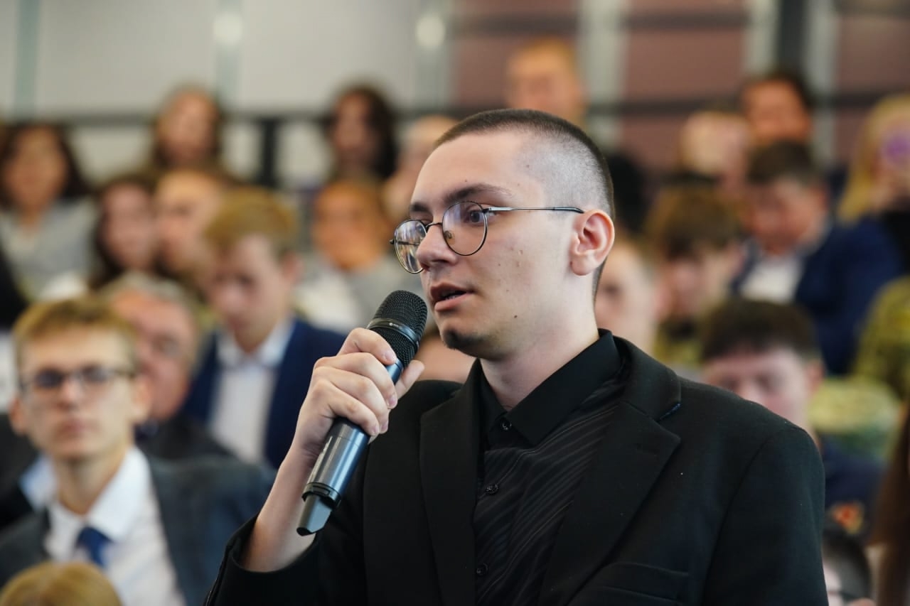 Фәһемле осрашыуҙан илһам алып