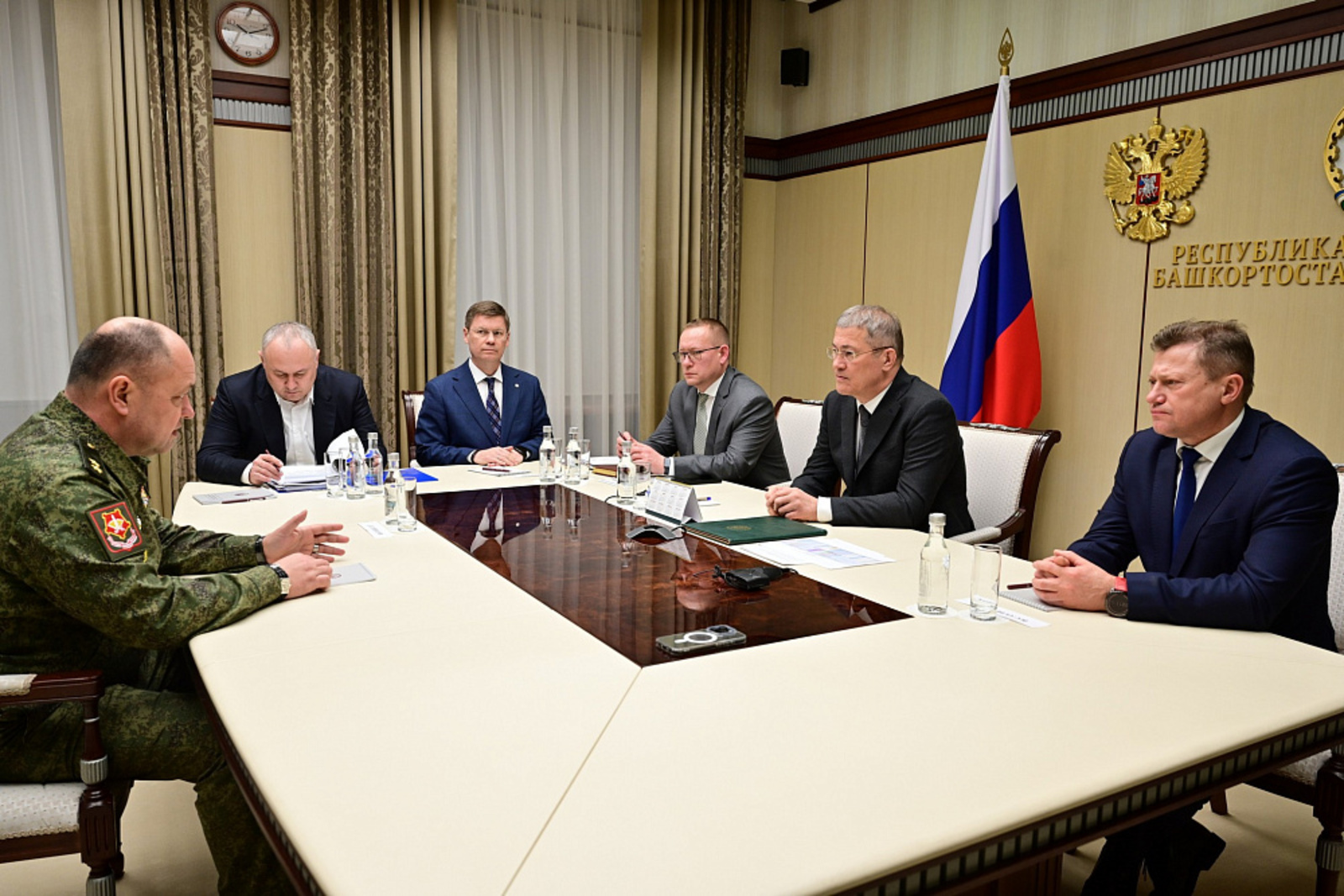 Встреча с врио командующего войсками Центрального военного округа Дмитрием Овчар