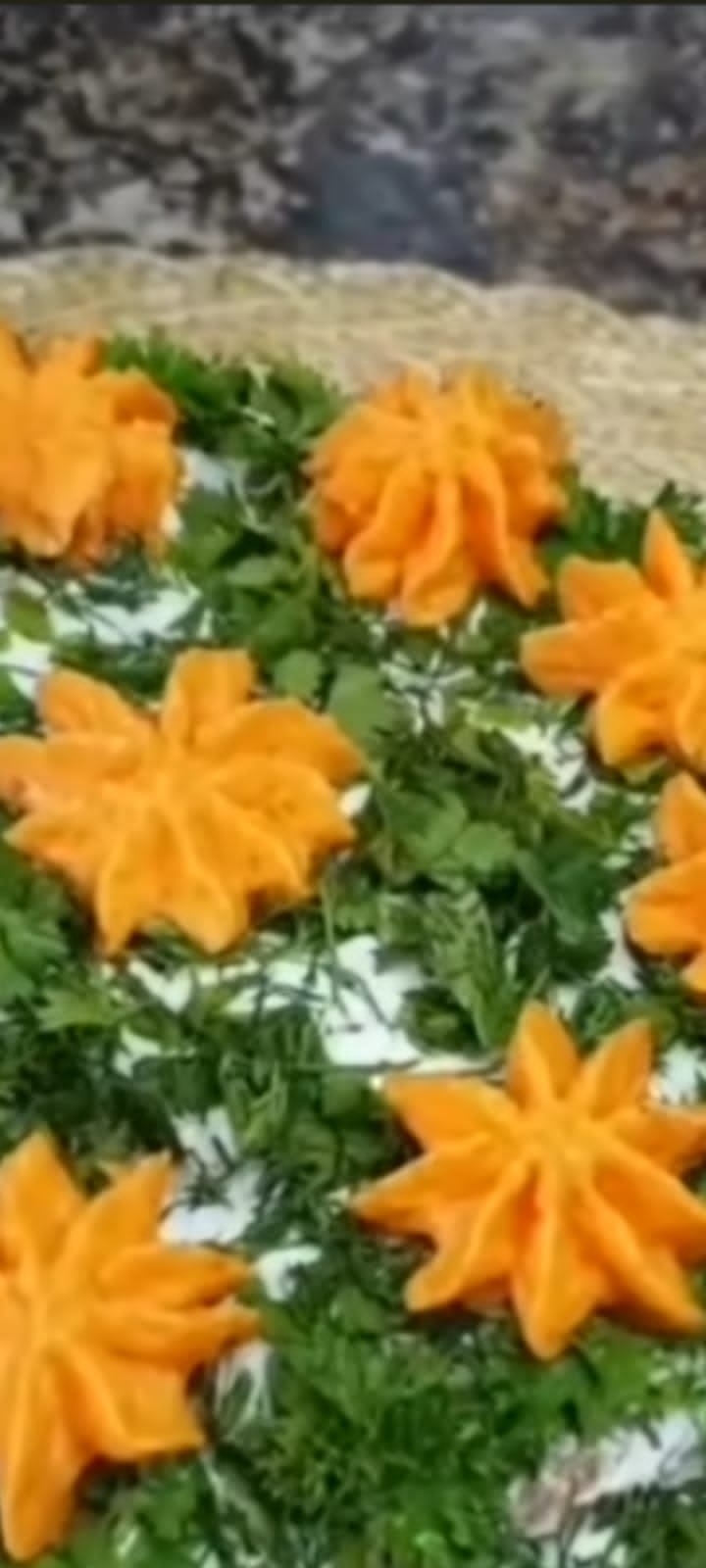 Тәмле ризыҡтар табын түрендә