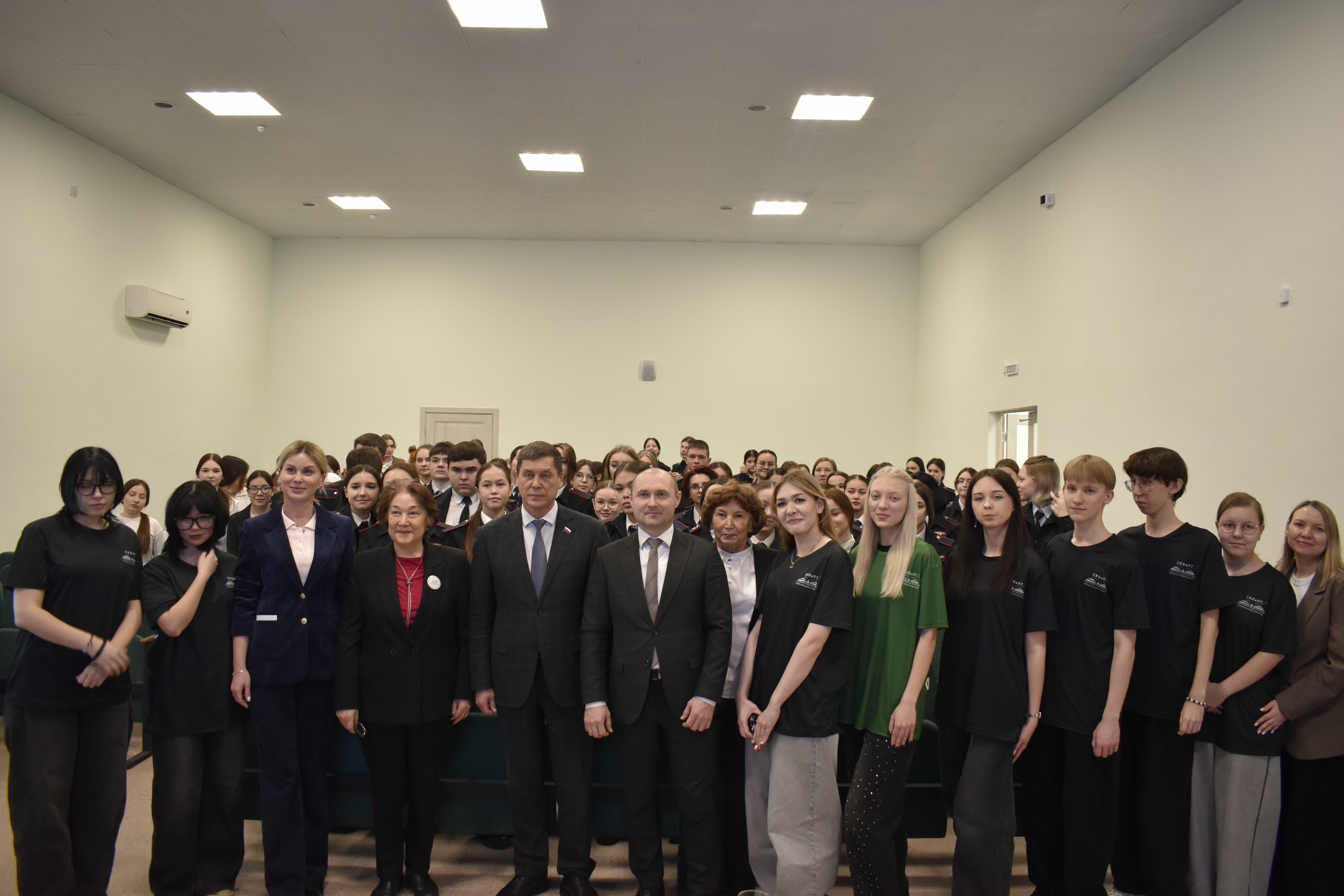 Намыҫлы хеҙмәт - халыҡ хөрмәте